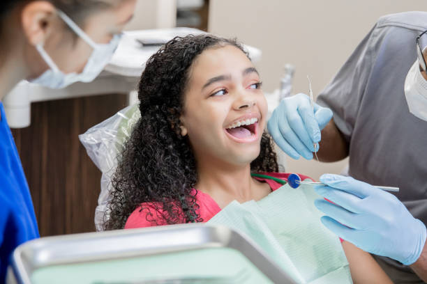 Best Emergency Dental Care for Broken or Chipped Teeth in Wapello, IA